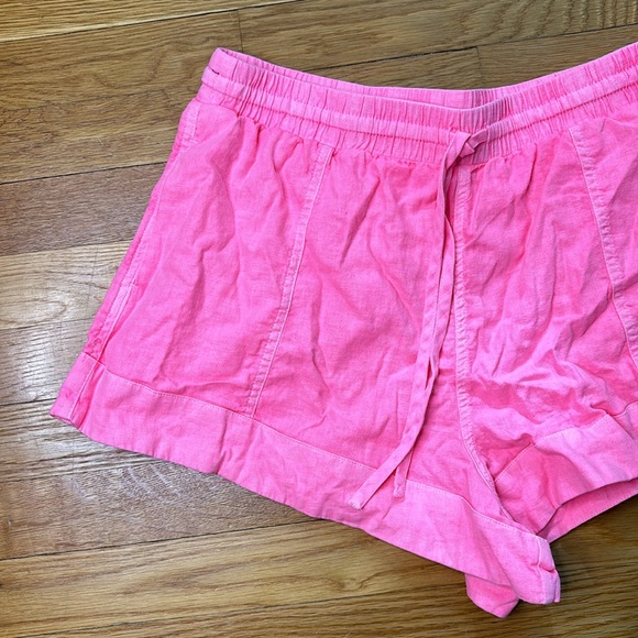 Universal Thread Shorts - Picture 2 of 5